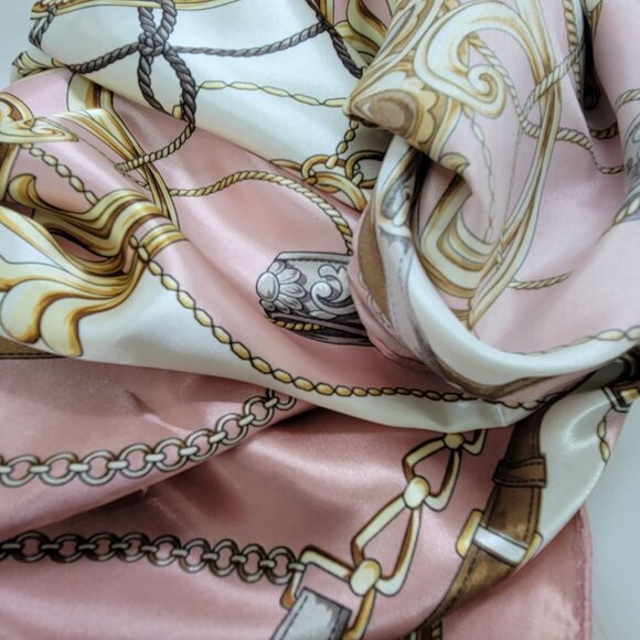 ✨Elegant Bandana Square Silky Scarf PINK Geometric Versatile Soft Luxury hijab✨ - Picture 5 of 6